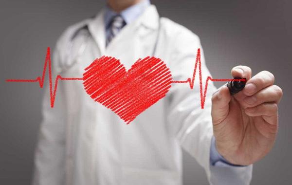 النوبة القلبية: ما هو أول شيء يجب فعله؟