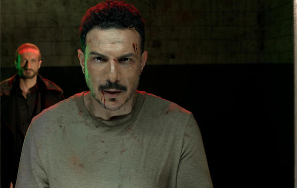 خيارات صعبة يفرضها حادثٌ دموي على باسل خياط  في "عهد الدم"