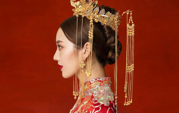 تسريحات شعر صينية للعروس