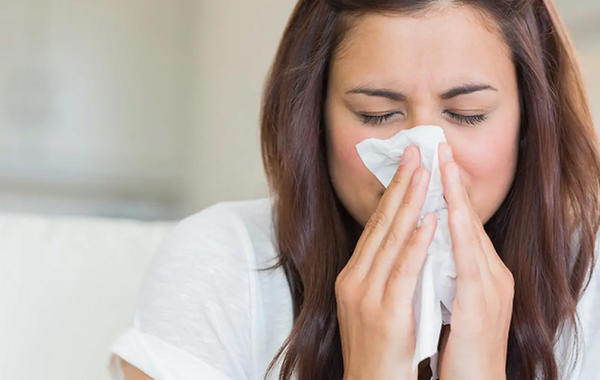 أعراض الانفلونزا الموسمية والمضاعفات المحتملة