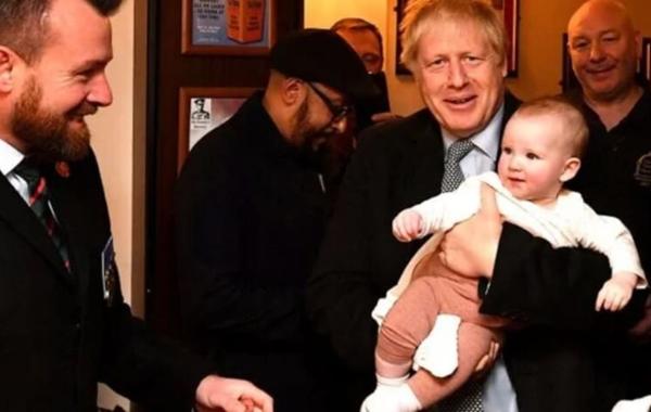 رئيس وزراء بريطانيا يخشى عجزه دفع راتب مربية لطفله الجديد