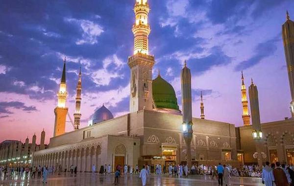 7 قرارات جديدة لتنظيم الزيارة وشؤون الزائرين بالمسجد النبوي