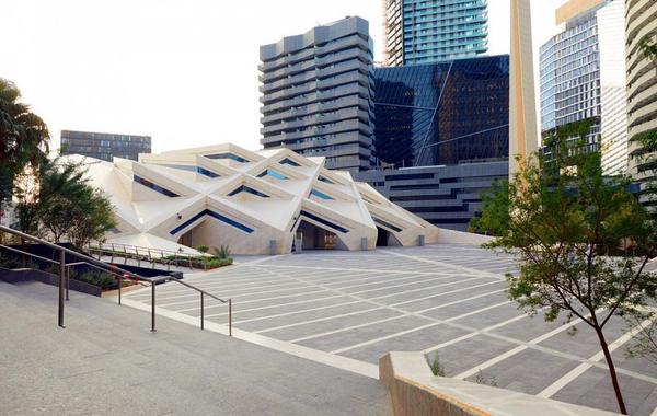 جامع مركز الملك عبدالله المالي يفوز بجائزة العمارة العالمية لعام 2020