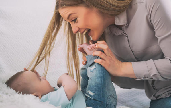  حقائق عن تأثير صوت الأم على الرضيع