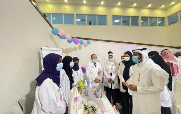 الدكتور سعود المطرفي رئيس شبكة الجبيل الصحية يدشن احتفالية يوم الطفل العالمي