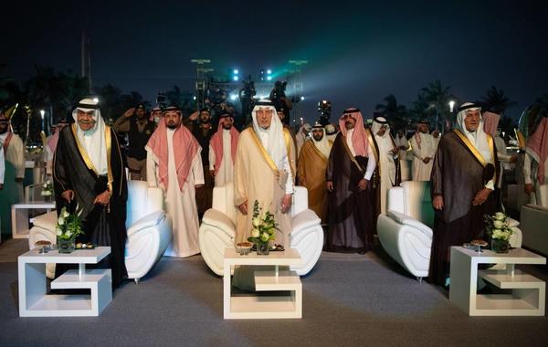 الأمير خالد الفيصل يتوج الفائزين بجائزة الأمير عبدالله الفيصل في دورتها الثالثة