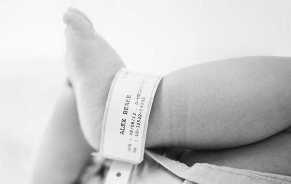 صورة لمولود في المستشفى