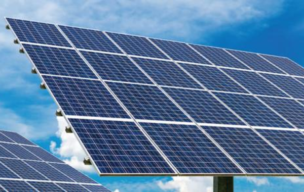 وزارة الطاقة: بدء العمل بمنظومة الطاقة الشمسية لإنتاج الكهرباء