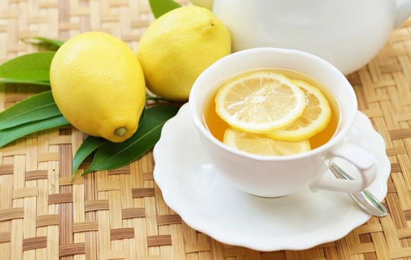 فوائد الشاي بالليمون في التخلص من السموم "عظيمة"!