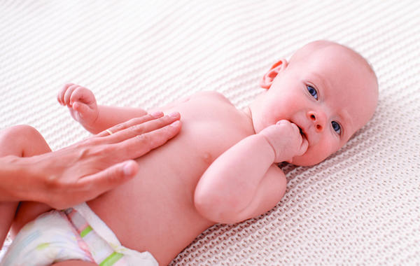 هل يمكن لأطعمة أثناء الحمل تحسين بشرة الطفل؟