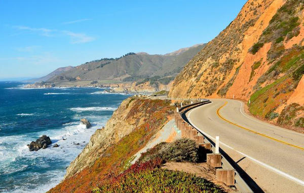 طريق ساحل المحيط الهادئ.. تعرف على أشهر رحلة برية في كاليفورنيا