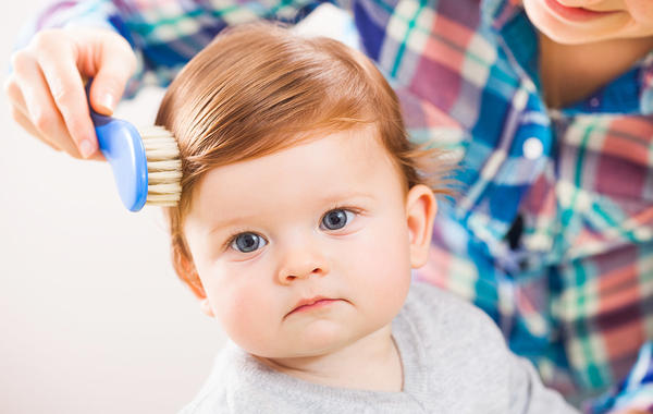 أفضل طرق تطويل شعر الرضيع