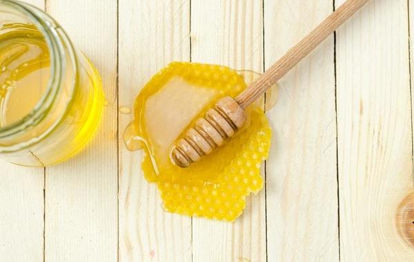 فوائد العسل على معدة فارغة ممتازة للصحة