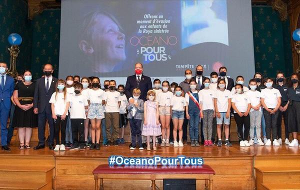 الأمير ألبرت يصطحب أطفاله في إطلاق برنامج «Oceano pour tous 2021»