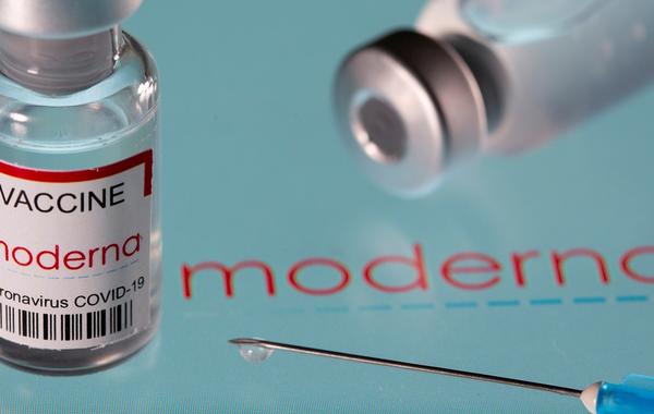 وزارة الصحة تعلن عن التسجيل الطارئ للقاح "موديرنا" ضد "كوفيد-19"