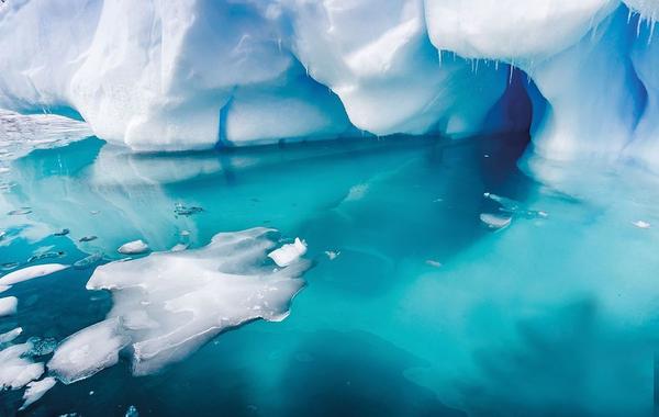 وكالة ناسا تكتشف نظامًا غامضًا تحت جليد القطب الجنوبي