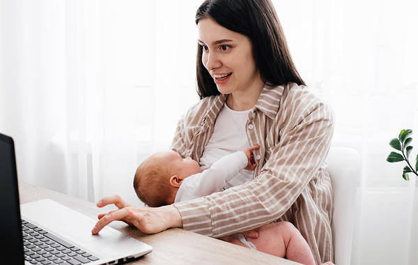 كيف يمكن الاستمرار في الرضاعة بعد العودة للعمل؟