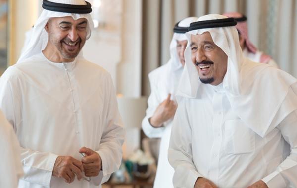 الملك سلمان مع الشيخ محمد بن زايد- الصورة من وام