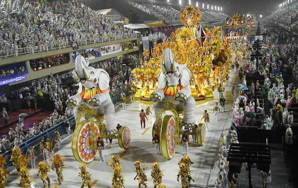 كرنفال الألوان والاحتفالات المبهجة "كرنفال ريو 2022" يعود بعد غياب عامين بسبب الجائحة  
