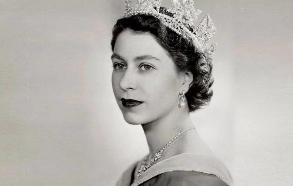 الملكة إليزابيث عام 1952-الصورة من حساب the royal family على انستغرام