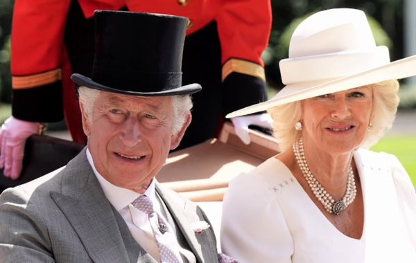 الأمير تشارلز وزوجته - الصورة من حسابه الرسمي على انستغرام