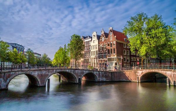 أماكن سياحية جذابة عند السفر إلى أمستردام