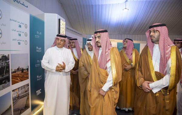 أمير منطقة مكة المكرمة بالنيابة يدشن عددا من المشاريع التعليمية