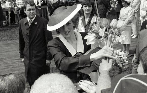 25 ans après la mort de la princesse Diana… le mystère de la voiture qui a disparu du tunnel reste non résolu
