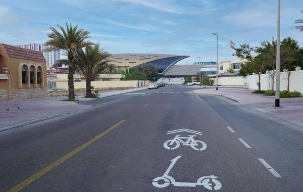 هيئة الطرق والمواصلات في دبي تعلن تشغيل "السكوتر" الكهربائي في 11 منطقة سكنية جديدة. الصورة من مكتب دبي الإعلامي