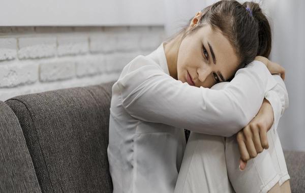 ما هي مراحل الحزن الخمس وكيفية تجاوزها؟ طبيبة نفسية تجيب (المصدر: Adope.stock)