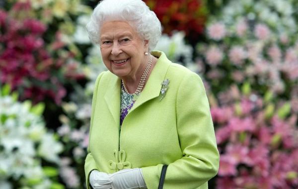 Britain's Queen Elizabeth II visits the 2019 RHS Chelsea Flower Show in London on May 20, 2019. The Chelsea flower show is held annually in the grounds of the Royal Hospital Chelsea. Geoff Pugh / POOL / AFP