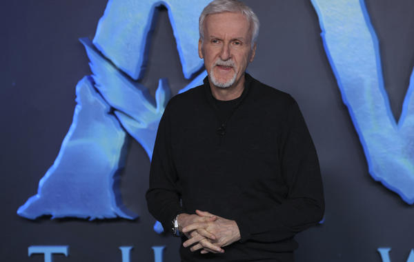 Canadian filmmaker James Cameron poses during a photocall for "Avatar: The Way of Water" in London on December 4, 2022. ISABEL INFANTES / AFP
