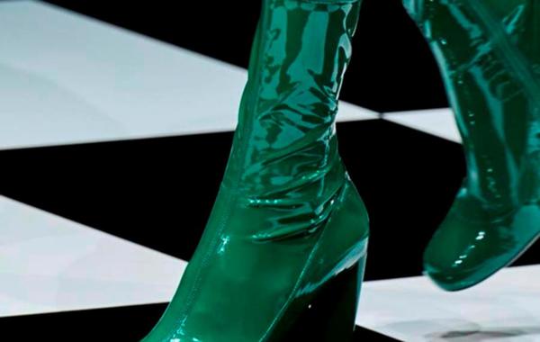 حذاء جلد باللون الأخضر من إمبوريو أرماني Emporio Armani