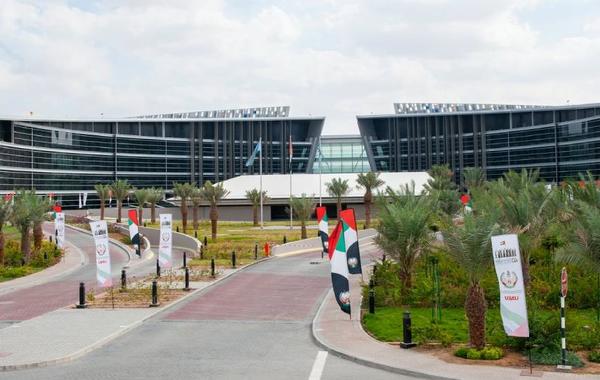 جامعة الإمارات تستقطب المواطنين المتميزين في "برنامج المعيدين". الصورة من الموقع الرسمي للجامعة