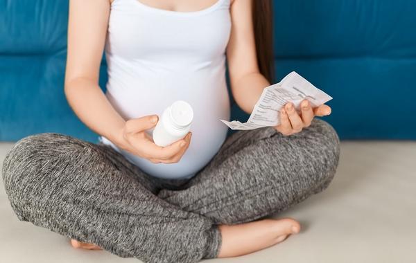هل المضاد الحيوي يضر الحامل؟
