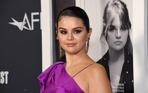  Selena Gomez at TCL Chinese Theatre on November 02, 2022 in Hollywood, California. Jon Kopaloff/Getty Images/AFP