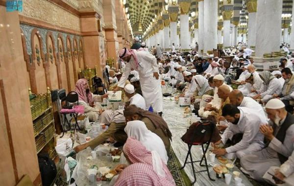 أقدم سُفرة إفطار رمضانية في الحرم المكي