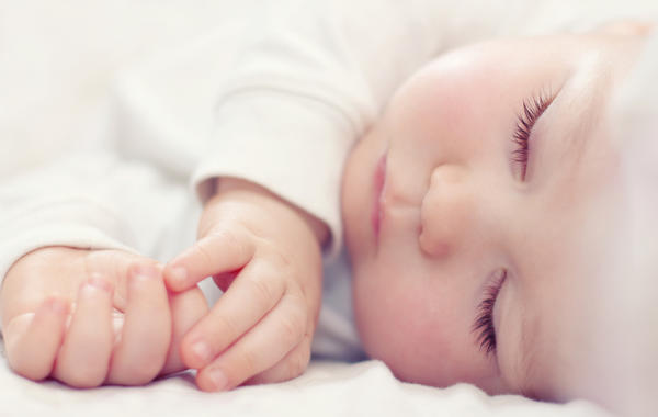 10 أفكار لنوم مولودك