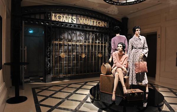 احتفالات "Louis Vuitton" في طوكيو