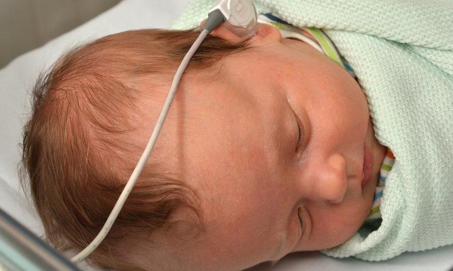 ضرورة الكشف المبكر عن ضعف السمع لدى حديثي الولادة | مجلة سيدتي