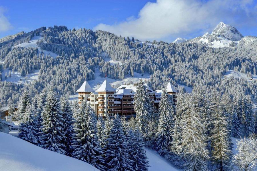 الرفاهية في أفخم فنادق جبال الألب السويسرية