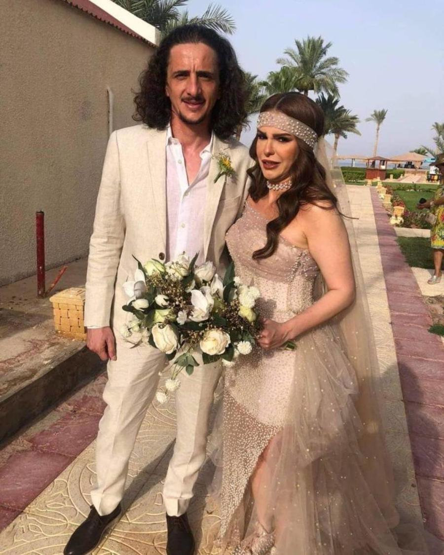 دنيا عبد العزيز وزوجها مصطفى كامل- صورة من حساب الصحفي ومعد البرامج عادل النقيب على إنستجرام
